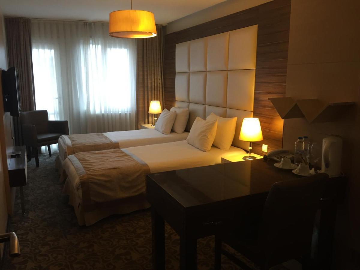 Derpa Suite Hotel Istanboel Buitenkant foto