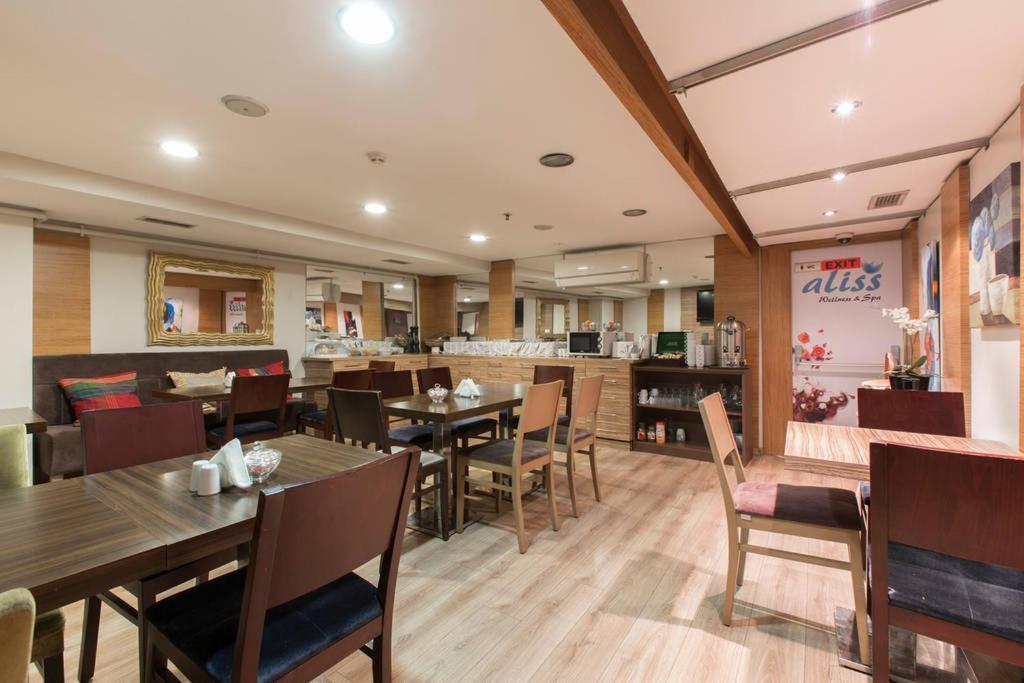 Derpa Suite Hotel Istanboel Buitenkant foto