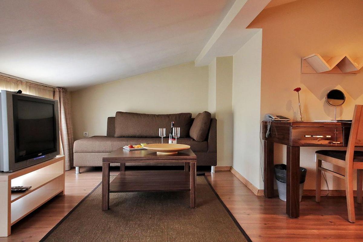 Derpa Suite Hotel Istanboel Buitenkant foto