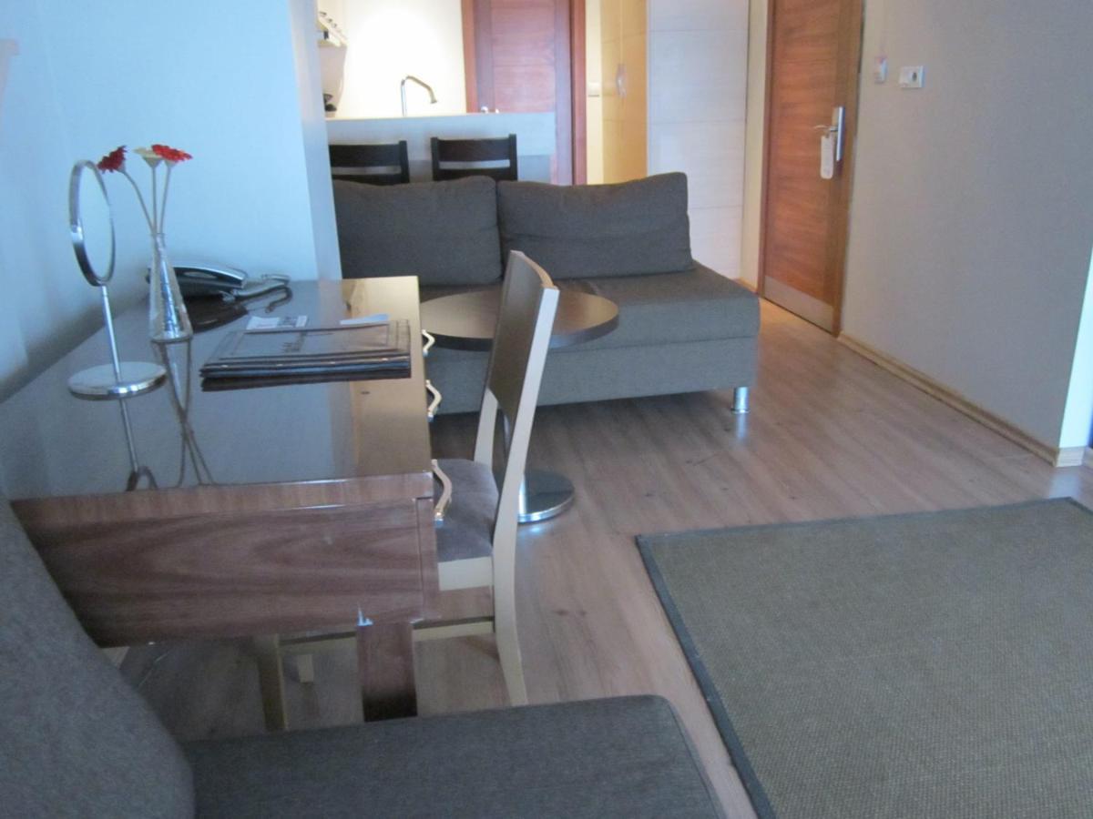 Derpa Suite Hotel Istanboel Buitenkant foto
