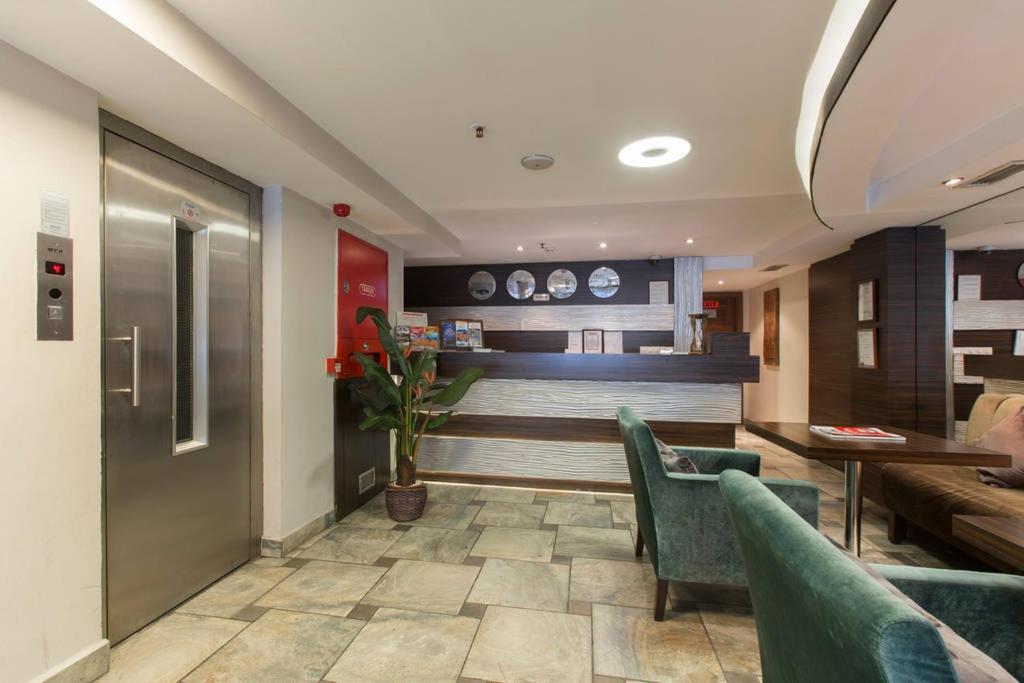 Derpa Suite Hotel Istanboel Buitenkant foto