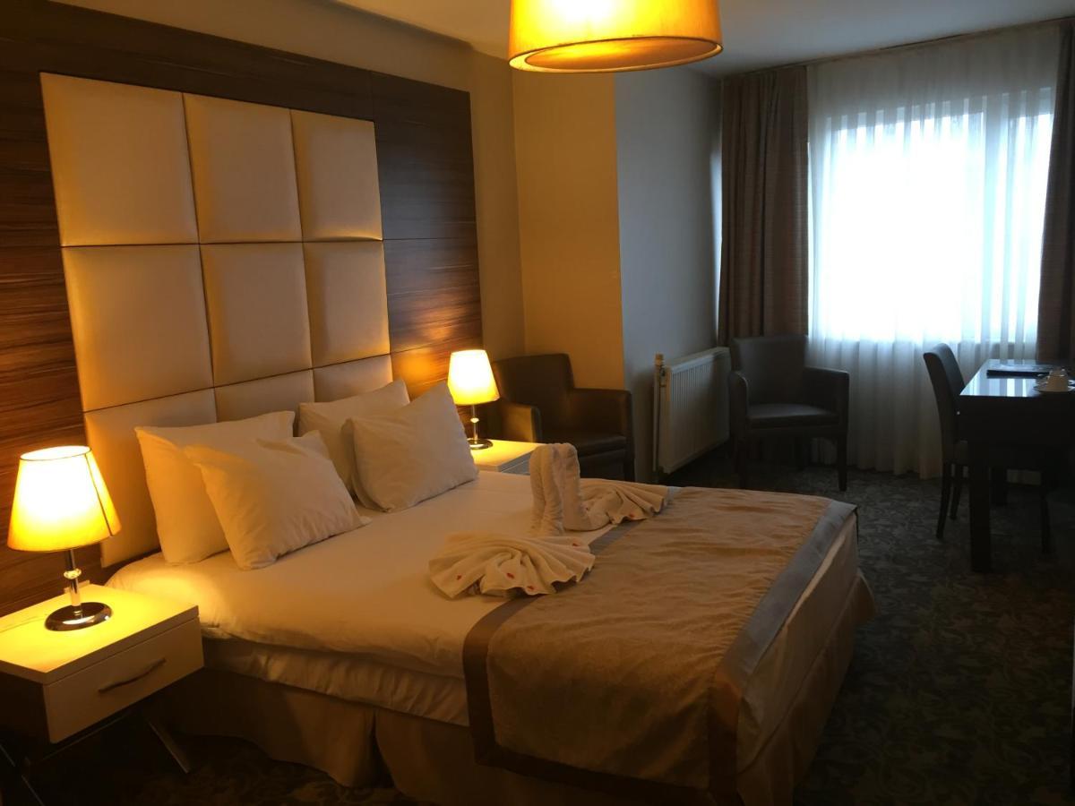 Derpa Suite Hotel Istanboel Buitenkant foto