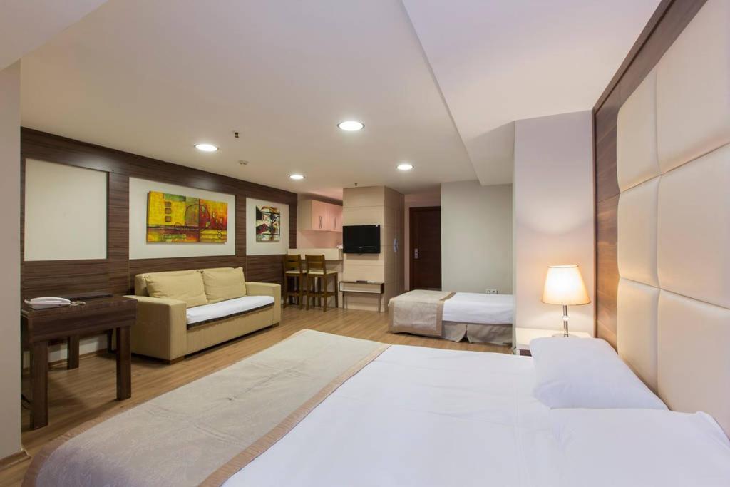 Derpa Suite Hotel Istanboel Buitenkant foto