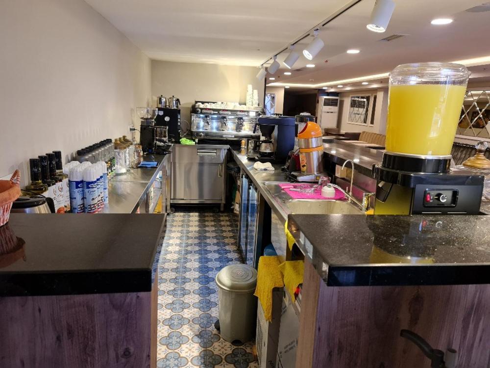 Derpa Suite Hotel Istanboel Buitenkant foto