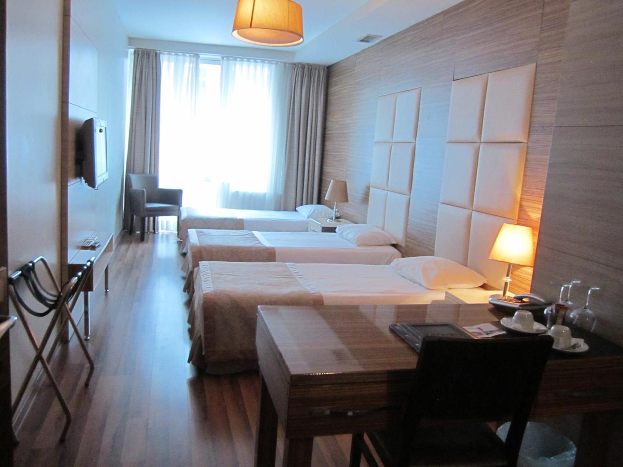 Derpa Suite Hotel Istanboel Buitenkant foto